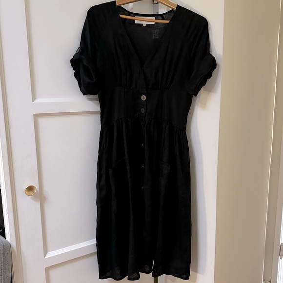 All That Remains is Love Audrey Dress in Noir - Picture 3 of 17